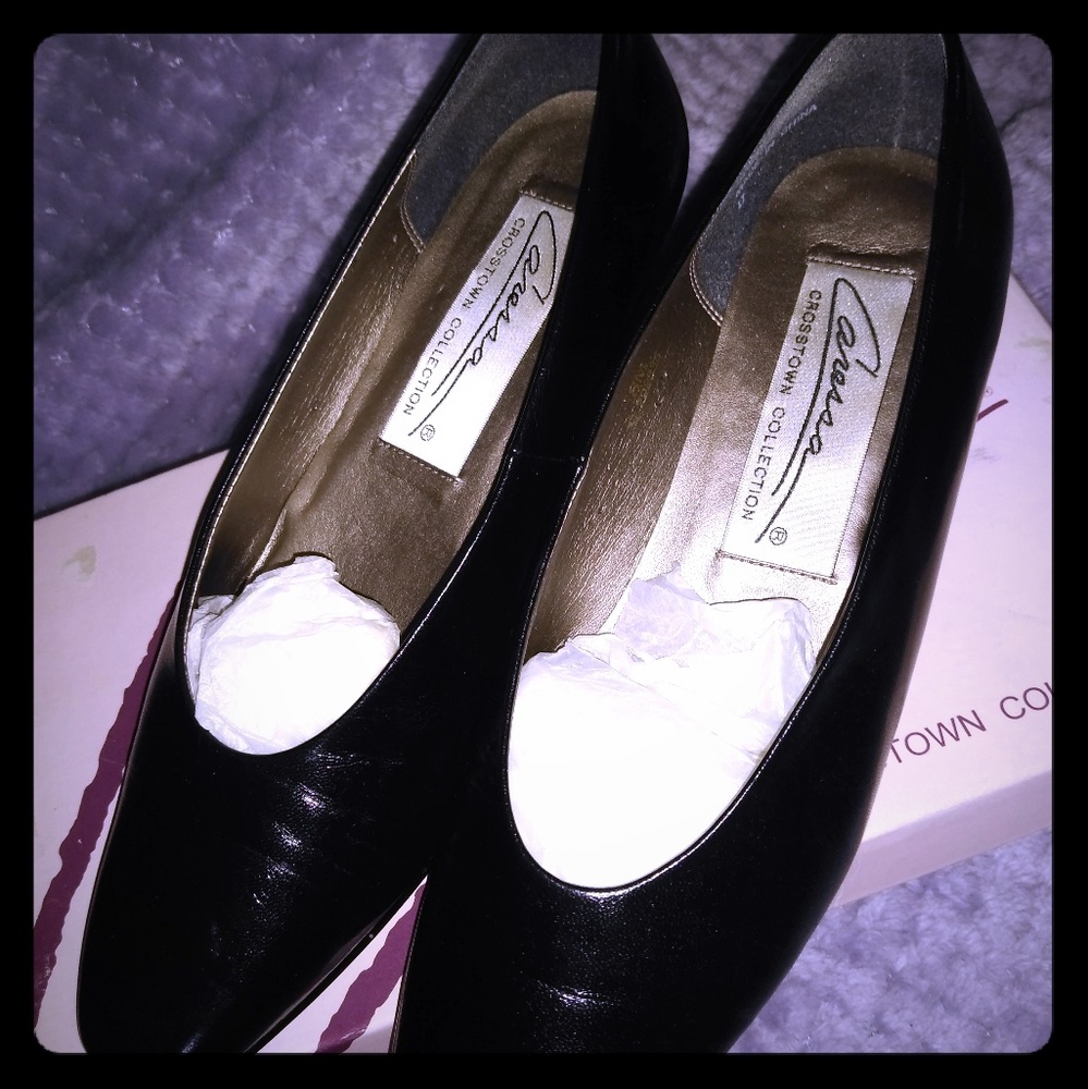 Caressa Crosstown Collection shoes